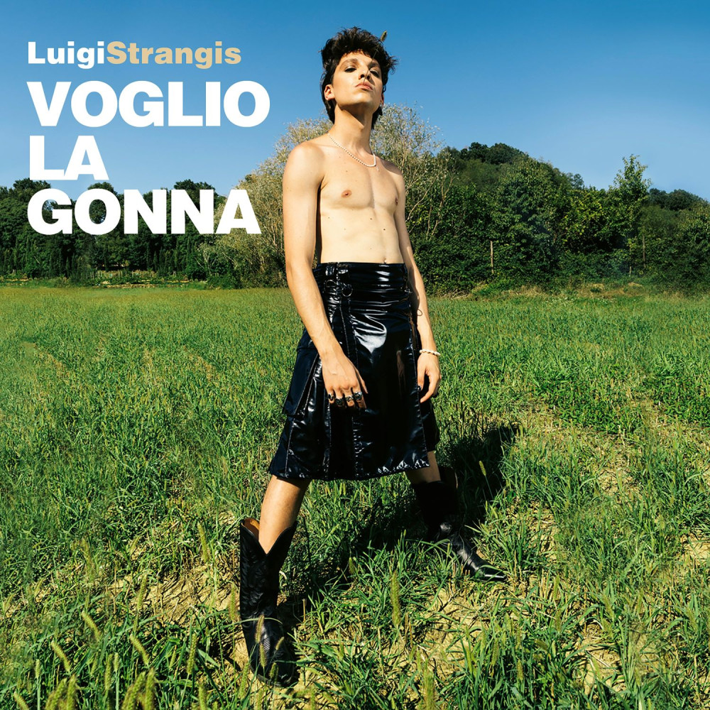 Luigi Strangis canta la libertà in “Voglio la Gonna”